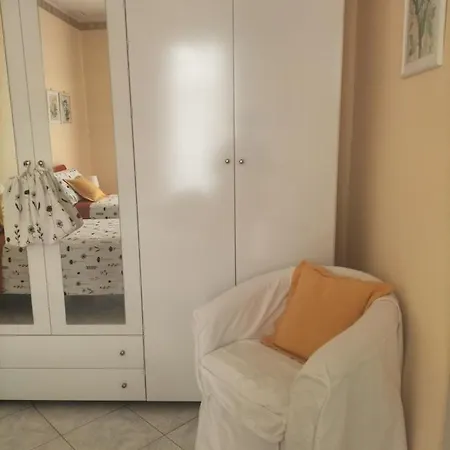 Beatrice Con 1camera Da Letto, Un Cucina E Bagno Apartment