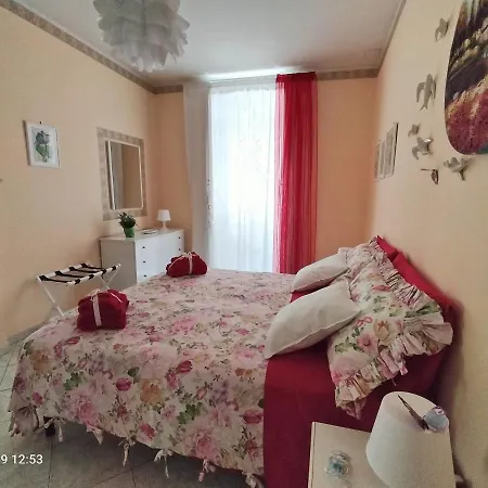 Beatrice Con 1camera Da Letto, Un Cucina E Bagno Scordia